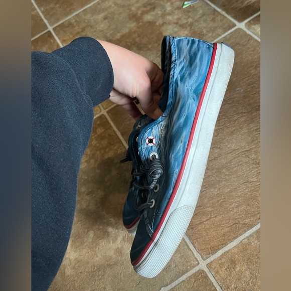 Sperry/Jaws Collaboration Shoes - Picture 2 of 5